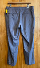 Load image into Gallery viewer, Size 34 PGA Tour Men&#39;s Pants
