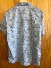 Load image into Gallery viewer, Size Medium Marsh Wear Men's Short Sleeve Shirt
