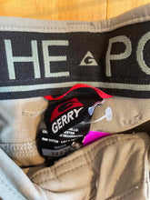 Load image into Gallery viewer, Size 32 Gerry Men&#39;s Pants
