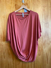 Load image into Gallery viewer, Size XL Athleta Coral Women's Short Sleeve Shirt
