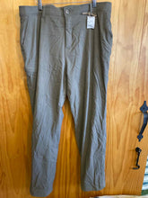 Load image into Gallery viewer, Size 38 Gerry Men's Pants
