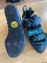 Load image into Gallery viewer, La Sportiva Women&#39;s 8.5 Shoes
