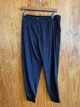 Load image into Gallery viewer, Size M LolÃ« Black Women's Sweatpants

