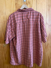 Load image into Gallery viewer, Size XL The North Face Men's Short Sleeve Shirt
