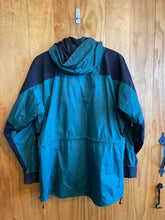 Load image into Gallery viewer, Size Large The North Face Men's Rain Jacket

