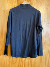 Load image into Gallery viewer, Size M Woolskins Men's Base Layer Top
