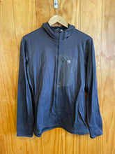 Load image into Gallery viewer, Size M Mountain Hardwear Men's Long Sleeve Shirt
