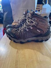 Load image into Gallery viewer, Women's Shoe Size 5 Oboz Brown Hiking Boots
