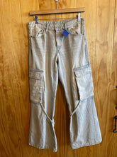 Load image into Gallery viewer, Size 8 ZARA Beige Women&#39;s Jeans

