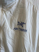 Load image into Gallery viewer, Size XL Arc'teryx White Women's Vest
