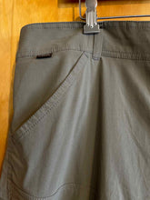 Load image into Gallery viewer, Kuhl Men's Hiking Pants
