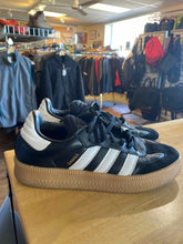 Load image into Gallery viewer, 9 Adidas Men's Shoes
