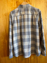 Load image into Gallery viewer, Size Large Pendleton Men's Flannel
