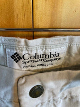 Load image into Gallery viewer, Size 16 Columbia Cream Women's Hiking Pants
