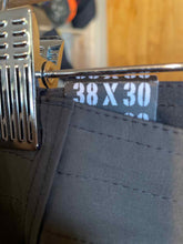 Load image into Gallery viewer, Size 38x30 Kuhl Men&#39;s Pants
