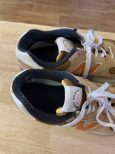 Load image into Gallery viewer, 7.5 New Balance Men's Shoes
