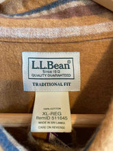 Load image into Gallery viewer, Size XL LL Bean Men's Long Sleeve Shirt
