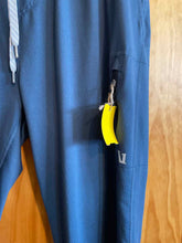 Load image into Gallery viewer, Size Large Vuori Men's Sweatpants
