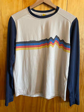 Load image into Gallery viewer, Patagonia Long Sleeve
