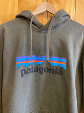 Load image into Gallery viewer, Size X-Large Patagonia Men's Sweater &amp; Sweatshirt
