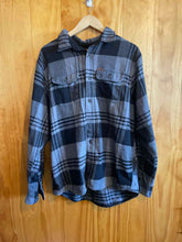 Load image into Gallery viewer, Size L Orvis Men's Flannel

