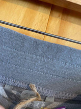 Load image into Gallery viewer, Size Large smartwool Grey Skirt
