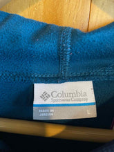 Load image into Gallery viewer, Size Large Columbia Blue Women's Fleece Sweatshirt
