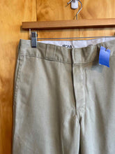 Load image into Gallery viewer, Size 30x32 Dickies Men&#39;s Pants
