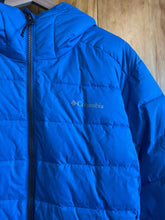 Load image into Gallery viewer, Women Size Medium Columbia Blue Women's Jacket
