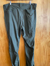 Load image into Gallery viewer, Size 36x32 Prana Men's Pants
