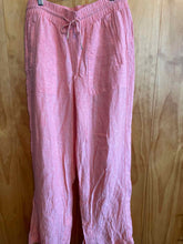 Load image into Gallery viewer, Size 4 Athleta Pink Women's Pants
