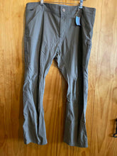 Load image into Gallery viewer, Kuhl Men's Hiking Pants
