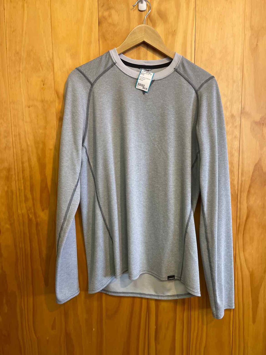 Size L Patagonia Men's Long Sleeve Shirt