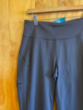 Load image into Gallery viewer, Size XS Duluth Trading Black Women&#39;s Leggings
