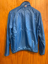 Load image into Gallery viewer, Size Medium Patagonia Men's Jacket
