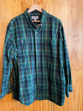 Load image into Gallery viewer, Size XL Duluth Trading Men's Flannel
