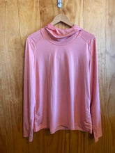 Load image into Gallery viewer, Size L Terramar Pink Women&#39;s Long Sleeve Shirt

