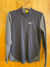 Load image into Gallery viewer, Size Large Nike Men's Light Jacket
