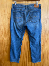 Load image into Gallery viewer, Size 6/28 Lucky Brand Blue Women's Jeans
