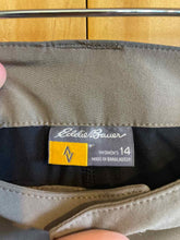 Load image into Gallery viewer, Size 14 Eddie Bauer Brown Skort
