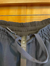 Load image into Gallery viewer, Size XS Lululemon Navy Women&#39;s Pants
