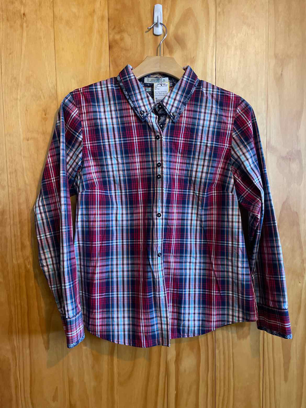 Size 18 Orvis Red Women's Long Sleeve Shirt