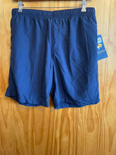 Load image into Gallery viewer, Size Large White Sierra Men's Shorts
