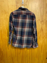 Load image into Gallery viewer, Size Medium Eddie Bauer Men&#39;s Long Sleeve Shirt
