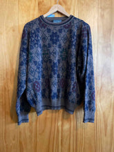 Load image into Gallery viewer, Size Large Kenneth Roberts Men's Sweater &amp; Sweatshirt
