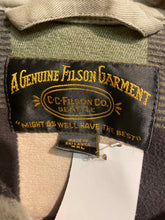 Load image into Gallery viewer, Size XXL Filson Men&#39;s Sweater &amp; Sweatshirt
