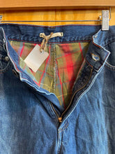 Load image into Gallery viewer, Size 31x32 LL Bean Men's Jeans
