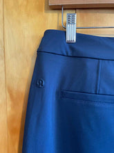 Load image into Gallery viewer, Size M Lululemon Navy Women&#39;s Pants

