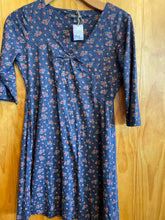 Load image into Gallery viewer, Size Large Toad &amp; Co Navy Dress
