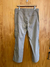 Load image into Gallery viewer, Size Large Prana Men&#39;s Pants
